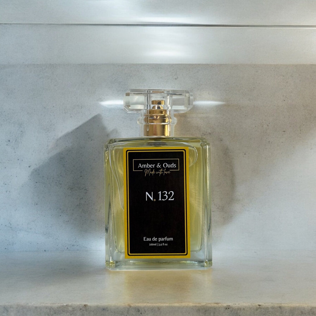 Waarom Tom Ford Parfums Unisex Zijn – Luxe Geuren voor Iedereen | AmberOuds
